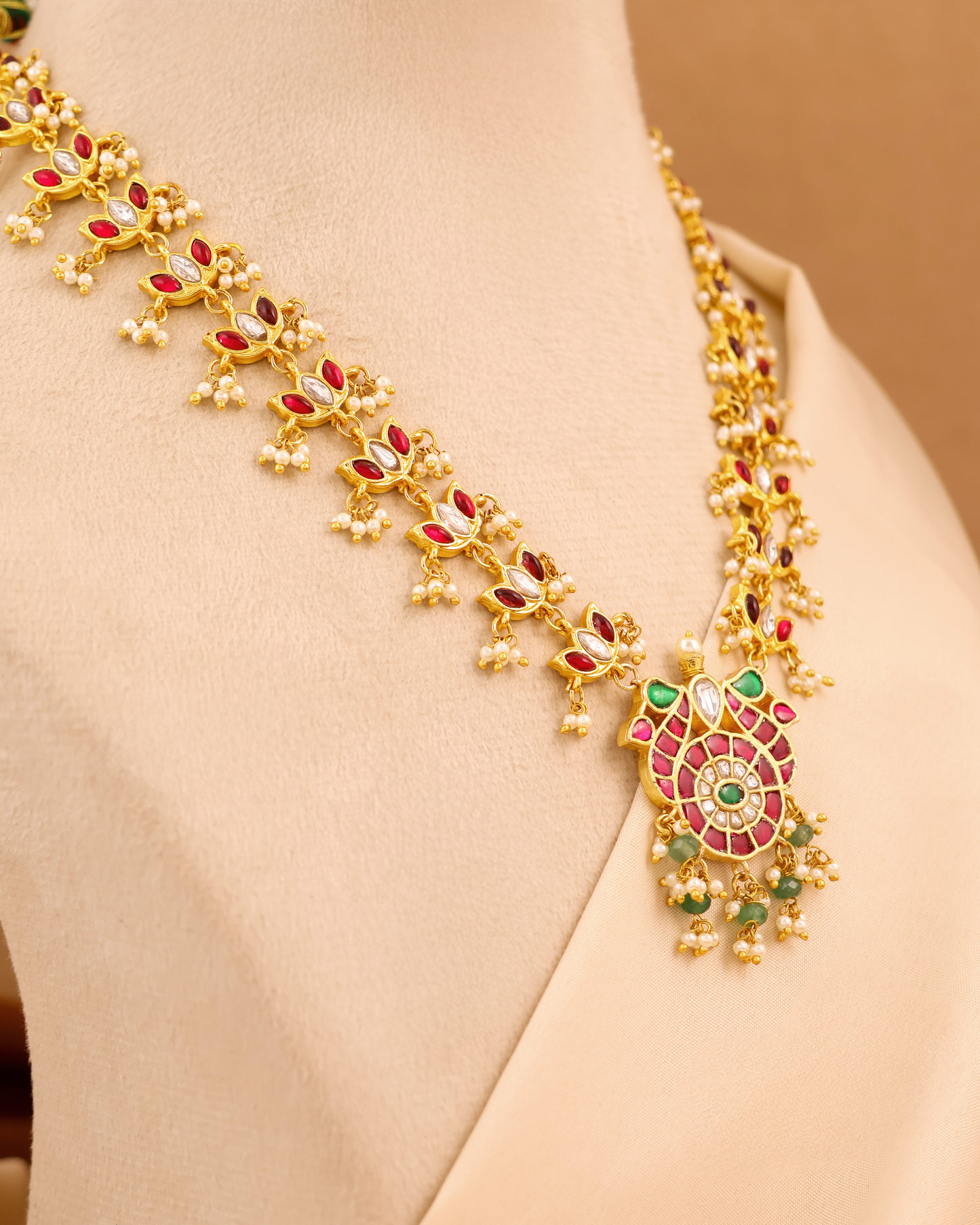 Royal Tri-Petal Necklace