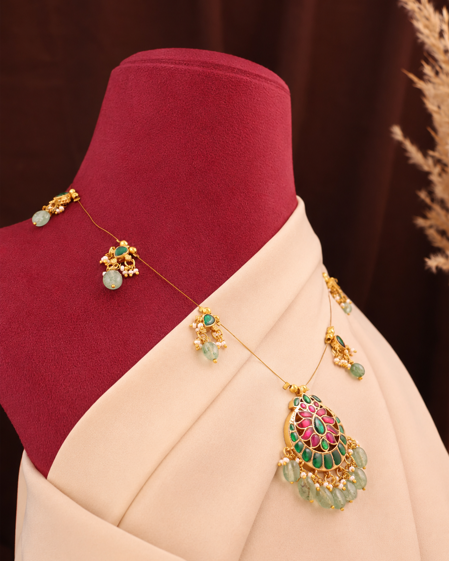 Jadau Tar Necklace Set