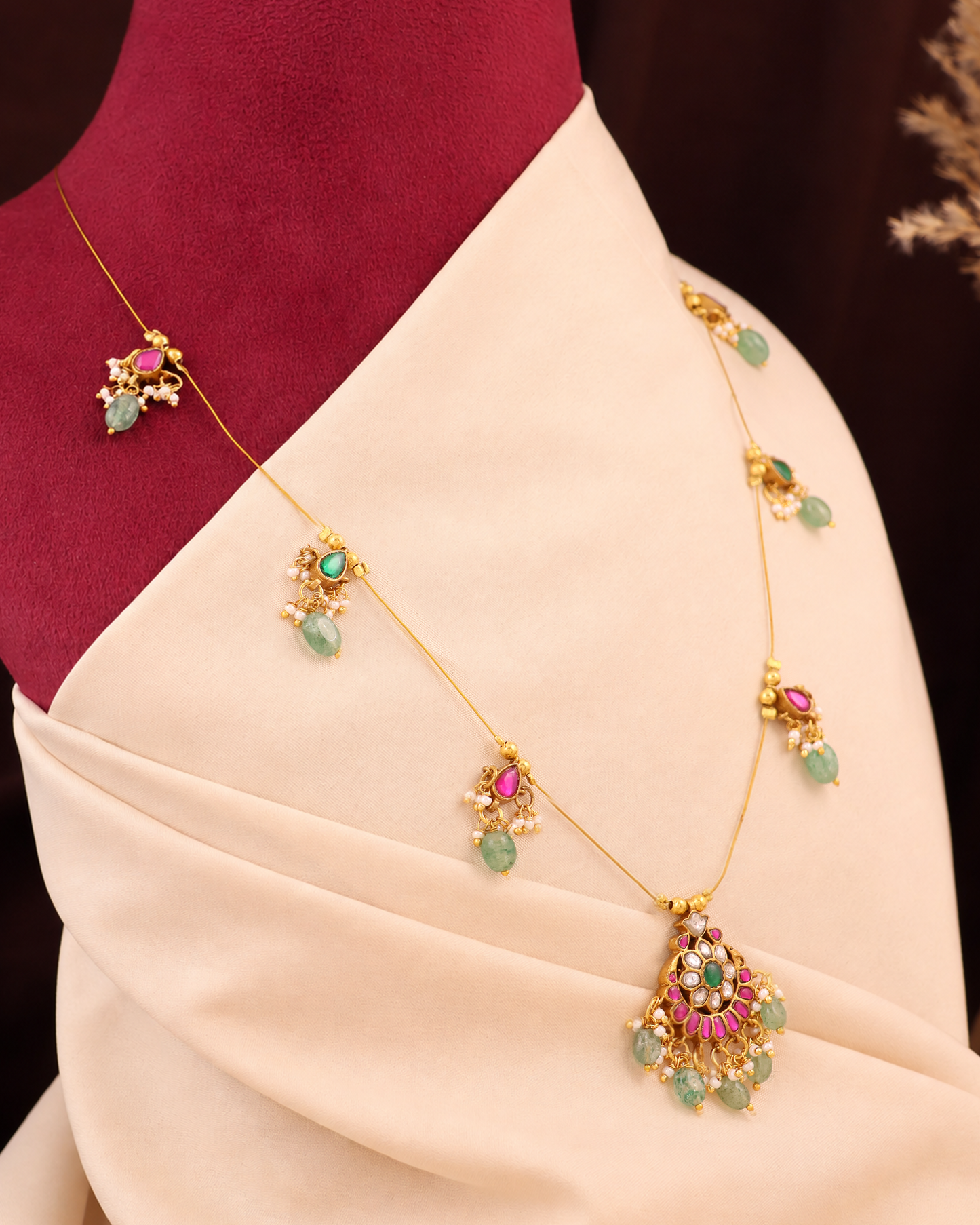 Jadau Tar Necklace Set