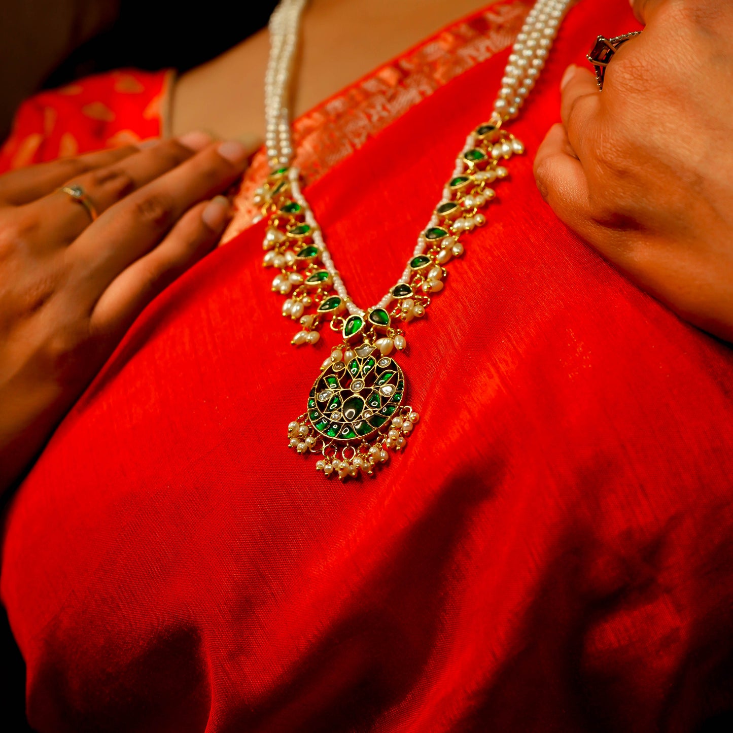 Emerald Jadau Kundan Necklace