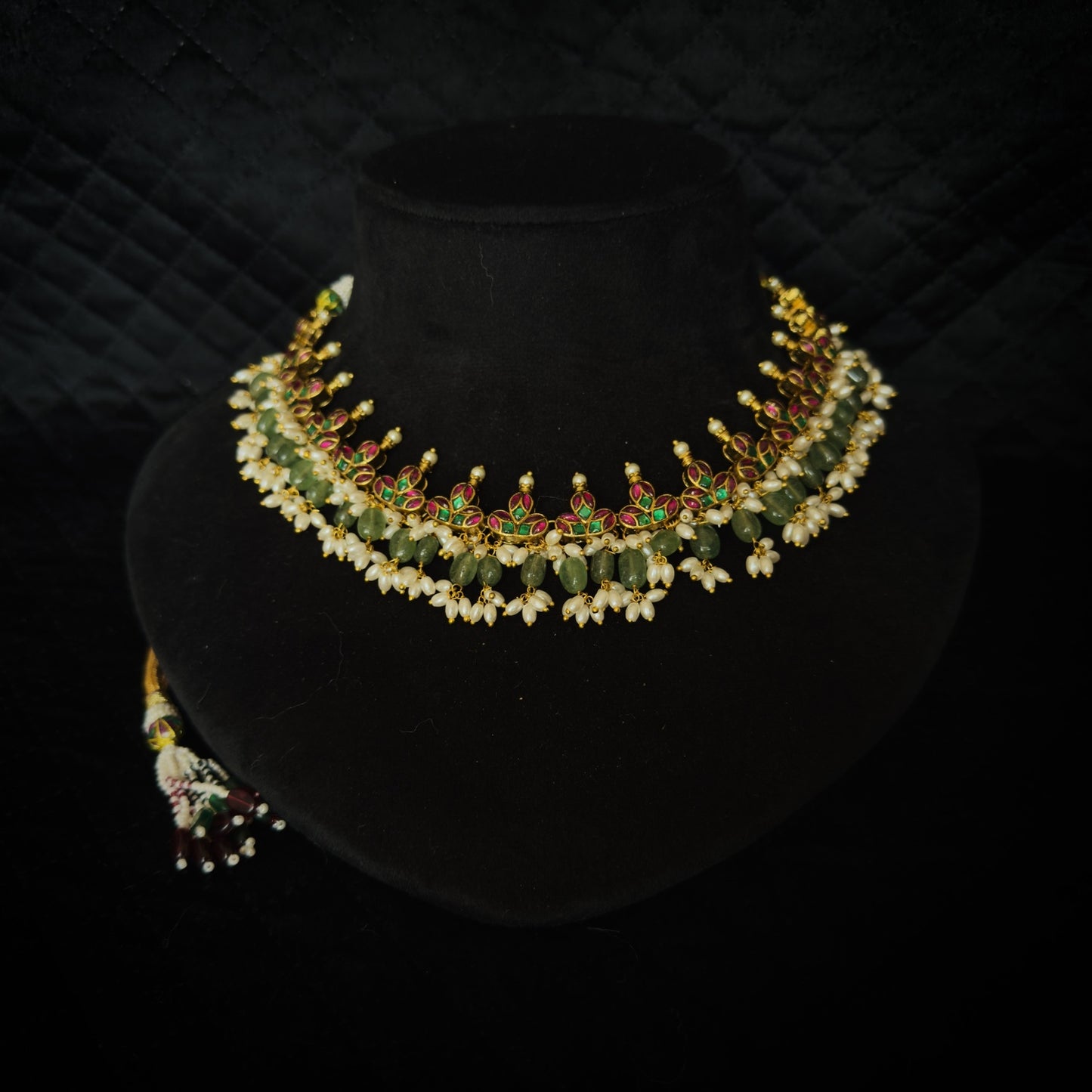 Noorangi Panna Choker