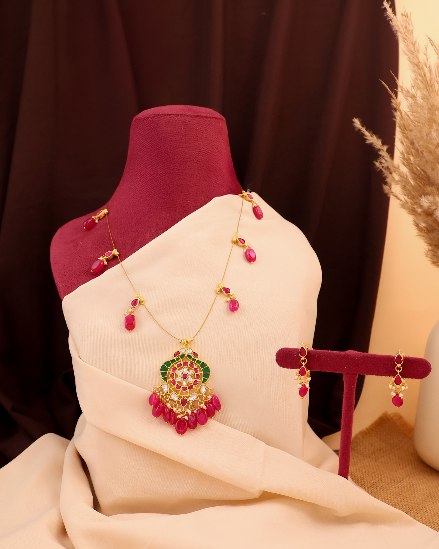 Jadau Tar Necklace Set