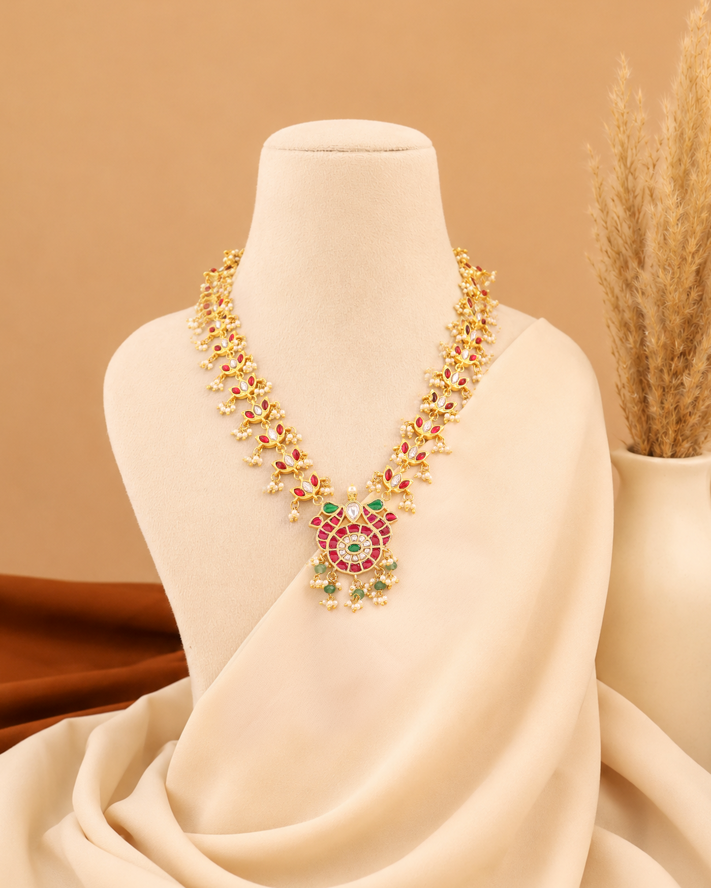 Royal Tri-Petal Necklace