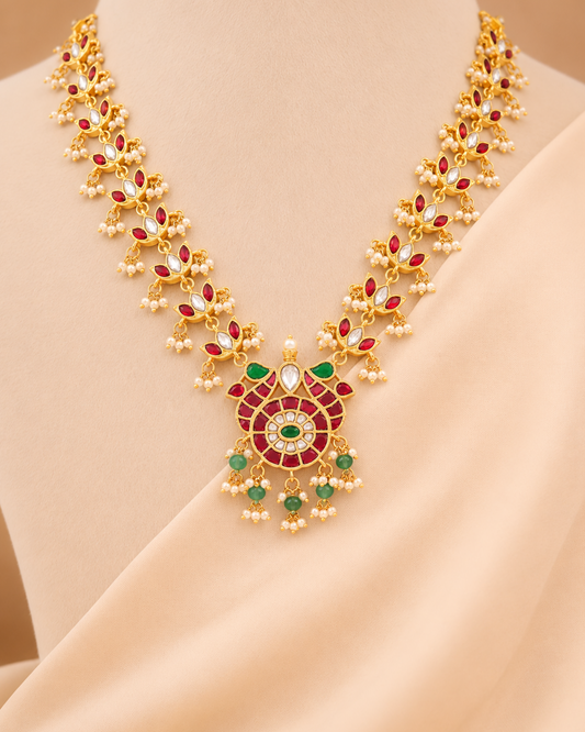 Royal Tri-Petal Necklace
