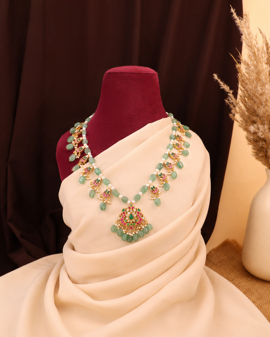 Emerald Jadau Kundan Necklace