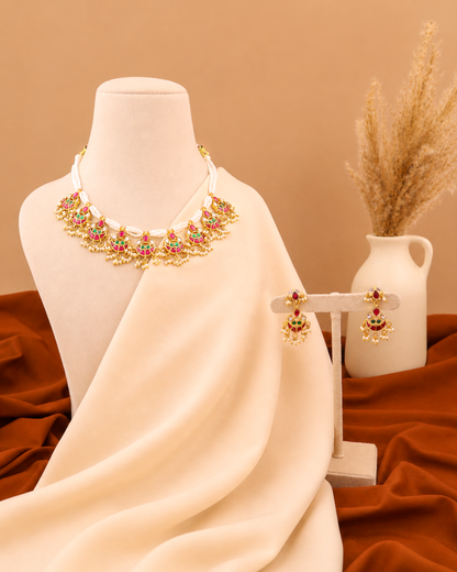 Jadau Kundan Necklace Set