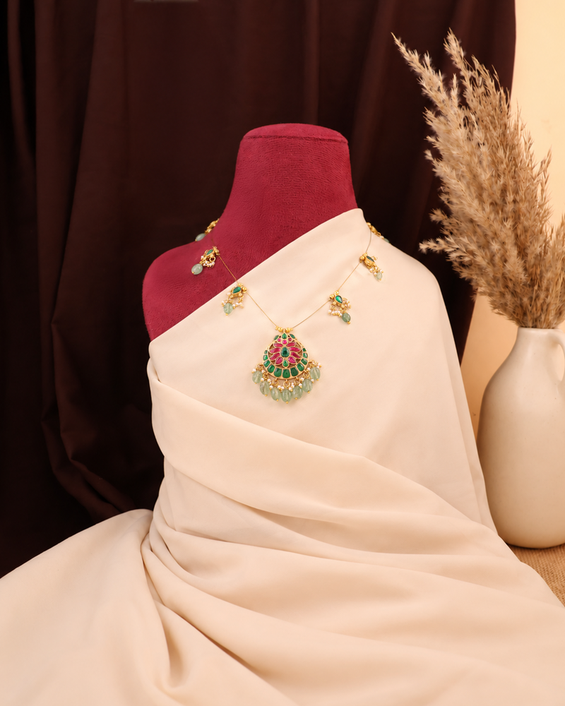 Jadau Tar Necklace Set