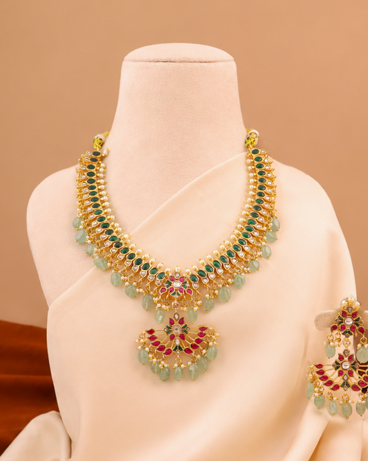 Emerald Gold Toned Necklace Set
