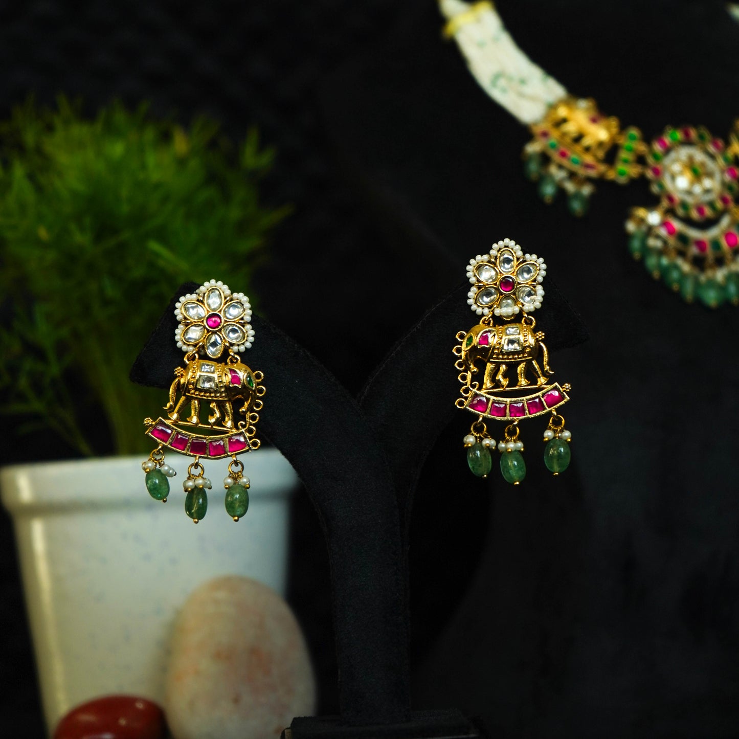 Manikya Pushpa Jadau Kundan Necklace Set