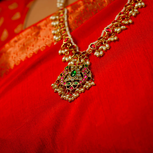 Laal Noor Rani Haar Necklace Set