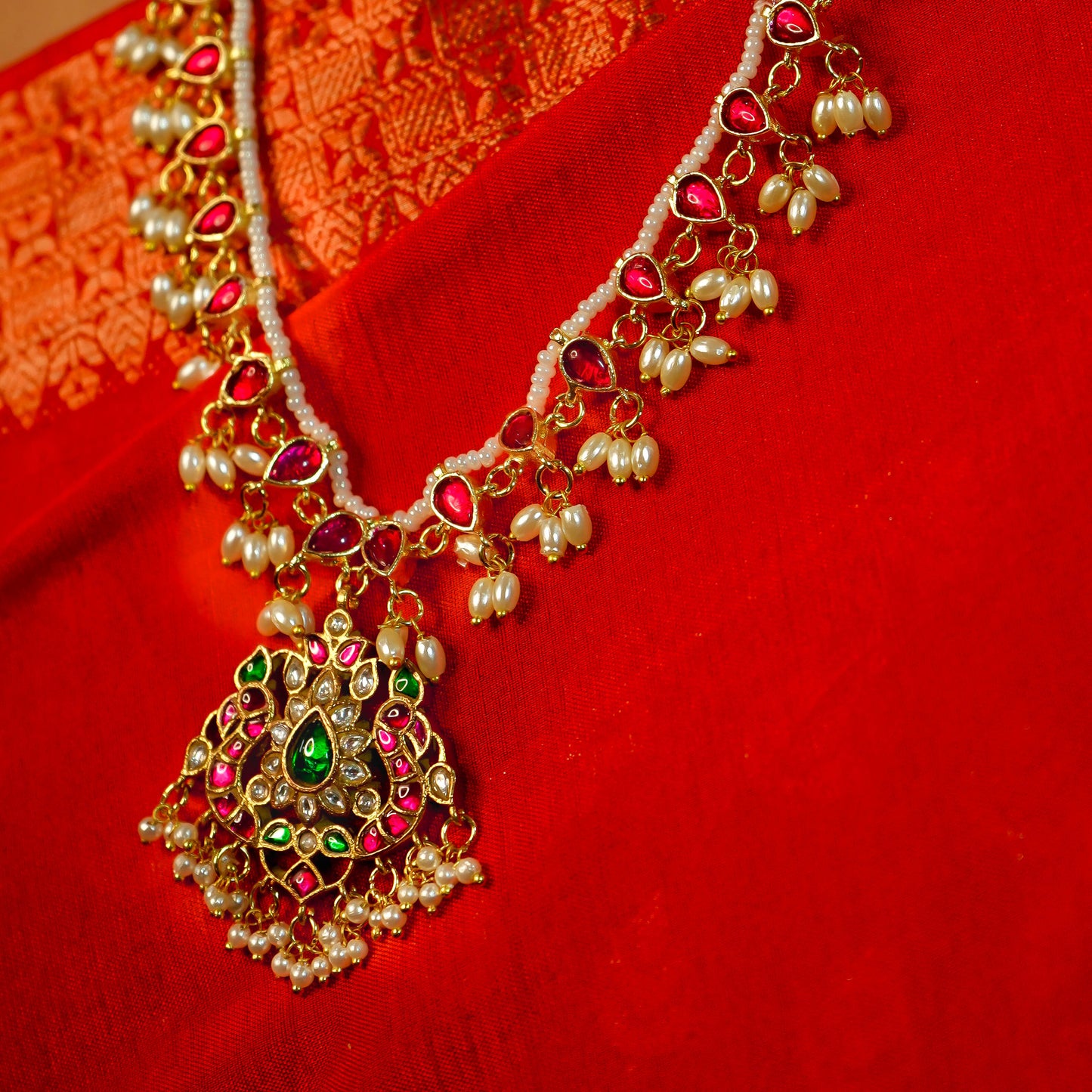 Laal Noor Rani Haar Necklace Set