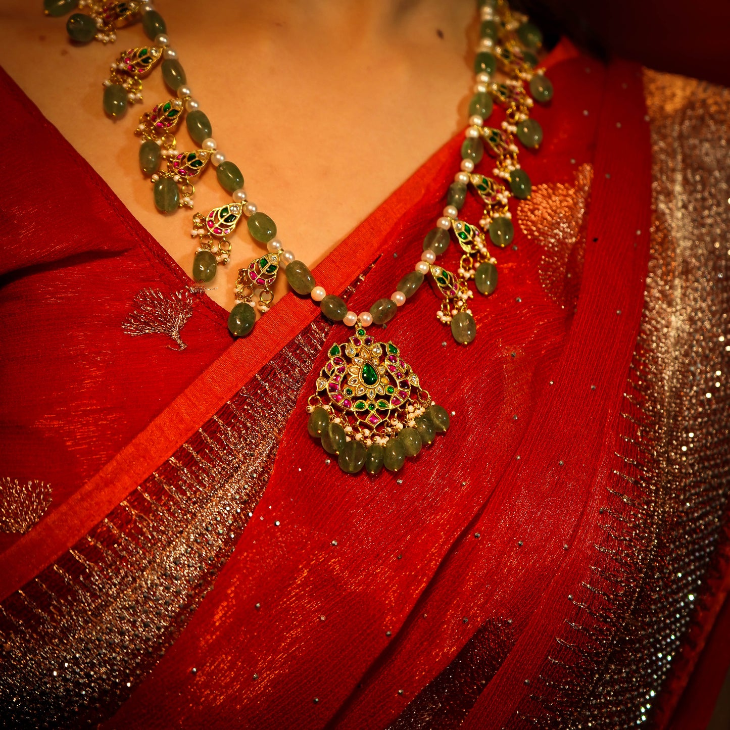 Emerald Vistara Jadau Kundan Necklace