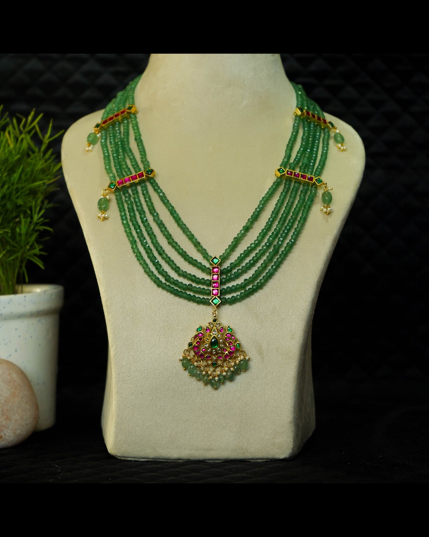 Emerald Leela Haar Jadau Kundan Neclace Set
